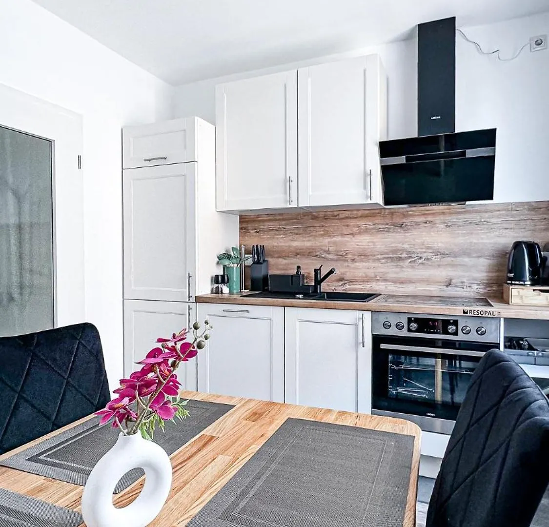 Apartment 2 Zkb-3Og Oder 3 Zkb-Ug Im Zentrum Zw Rathaus Und Dom Augsburg